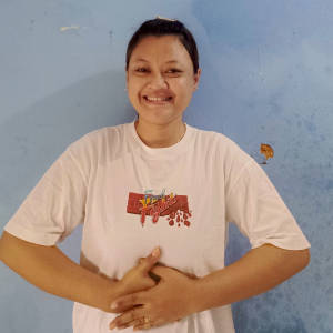 Heni Apriyani