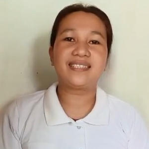 Angelyn 