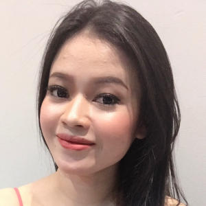 Nina need job seriously